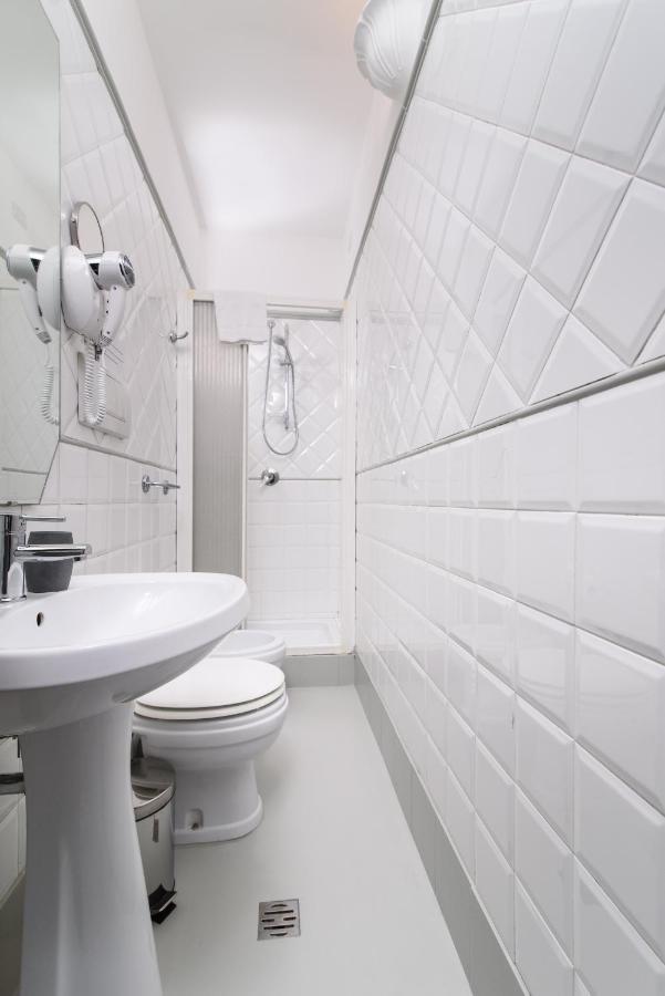 White Caesar Guesthouse روما المظهر الخارجي الصورة